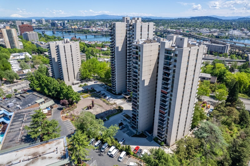 American Plaza Towers Condos of Portland